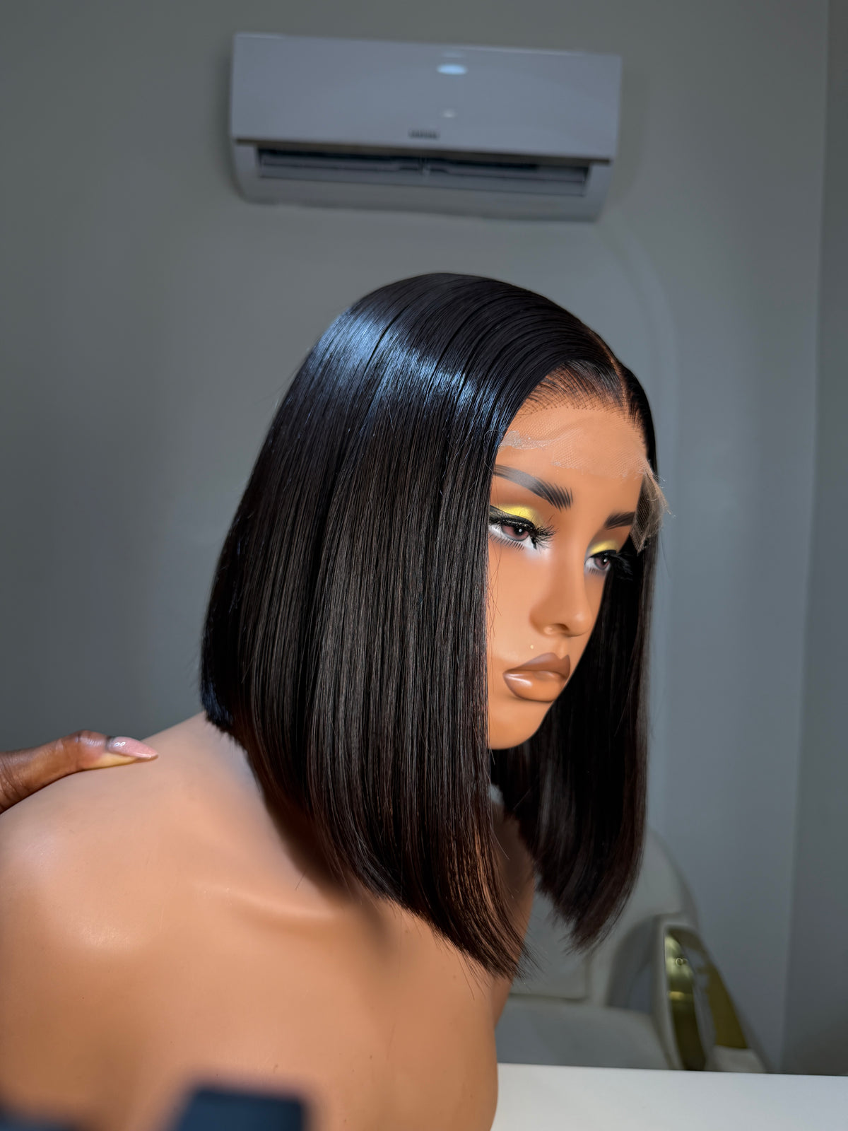 10 INCHES BOB