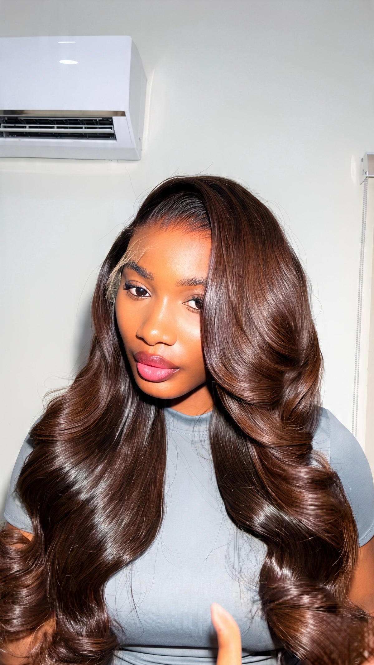 CHOCOLATE WAVY HAIR